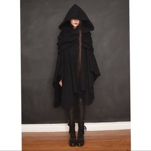 Nuit Clothing Atelier Mythic wool cape